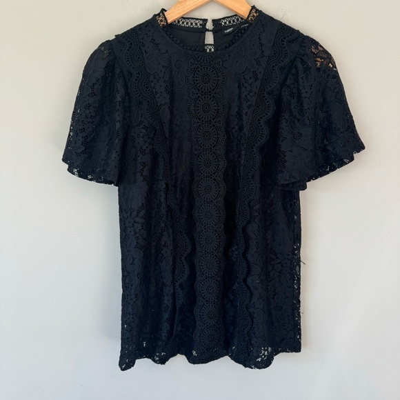 Cable & Gauge Tops - Elegant Black Lace Women's Top